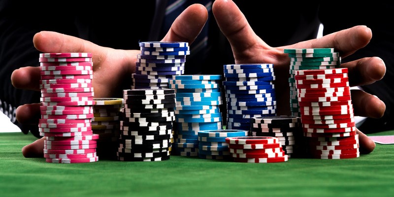 Luật chơi cơ bản của Poker trực tiếp TDTC 